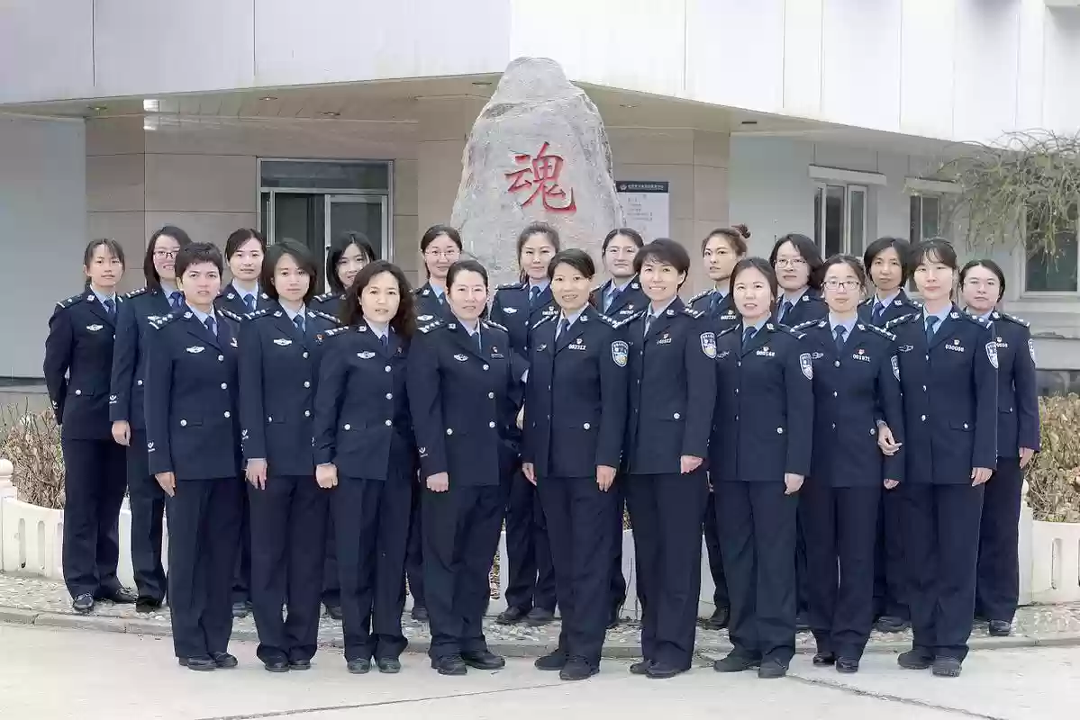 女警真实阵容插图