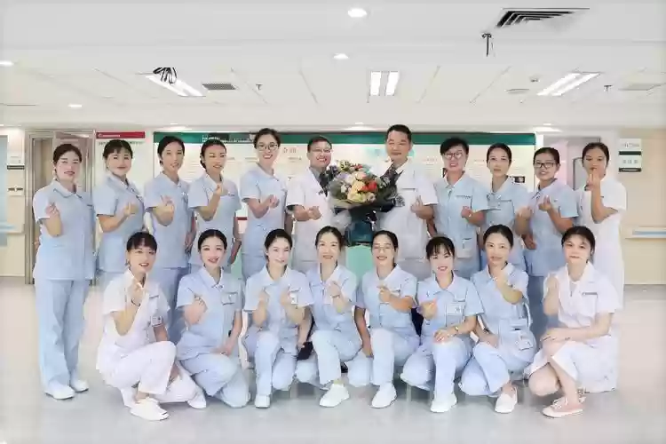 医护豪华阵容插图1