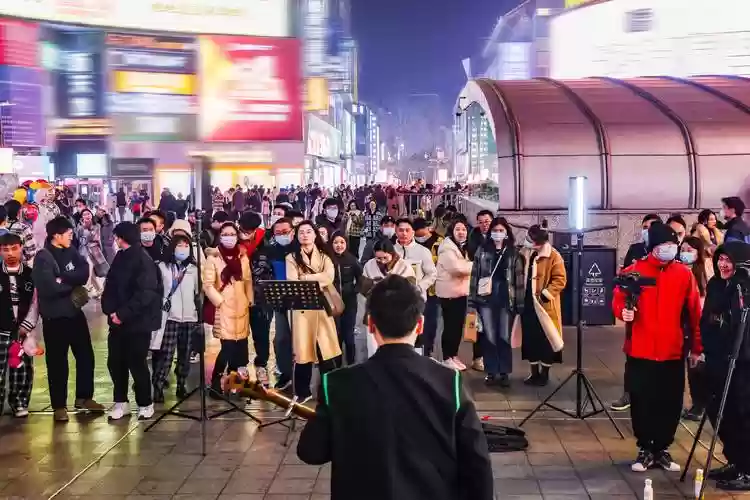 街头表演最佳阵容搭配图，街头表演节目插图1